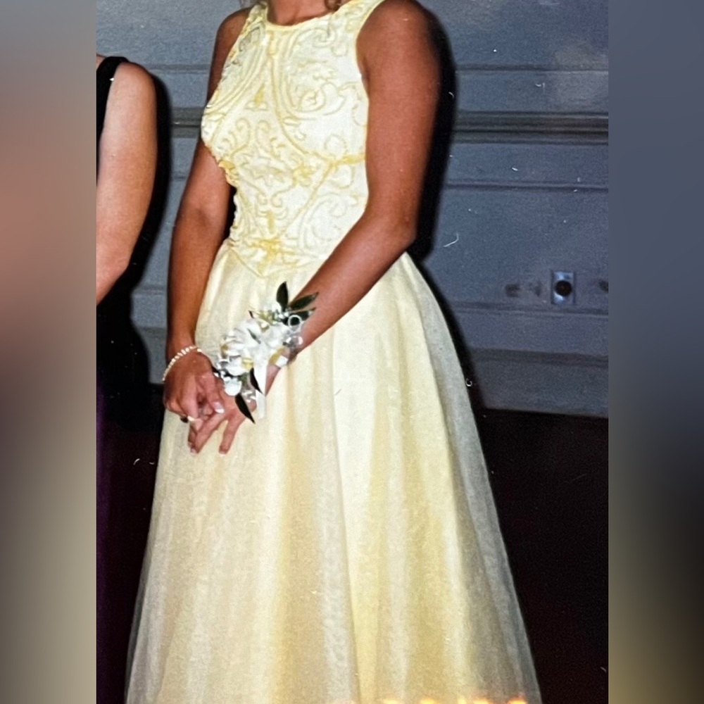 Vintage Alyce Designs yellow beaded prom gown size 6